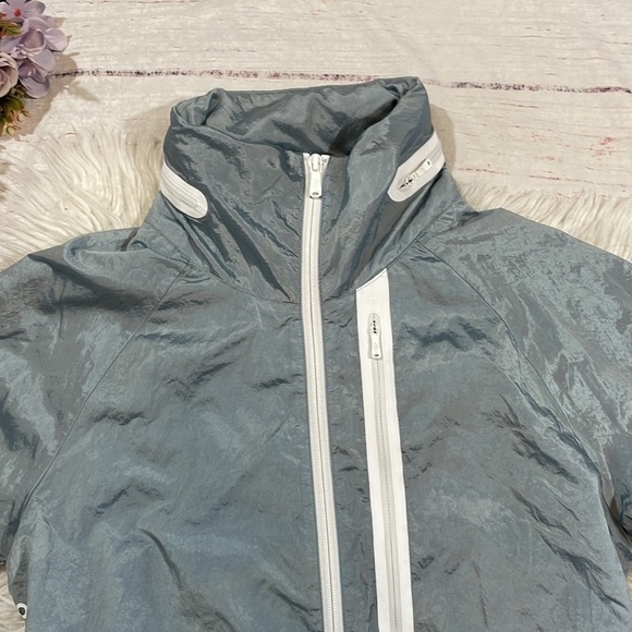 Nike Tech Aeroshield Moto Cape Jacket Dove Grey - Picture 9 of 12